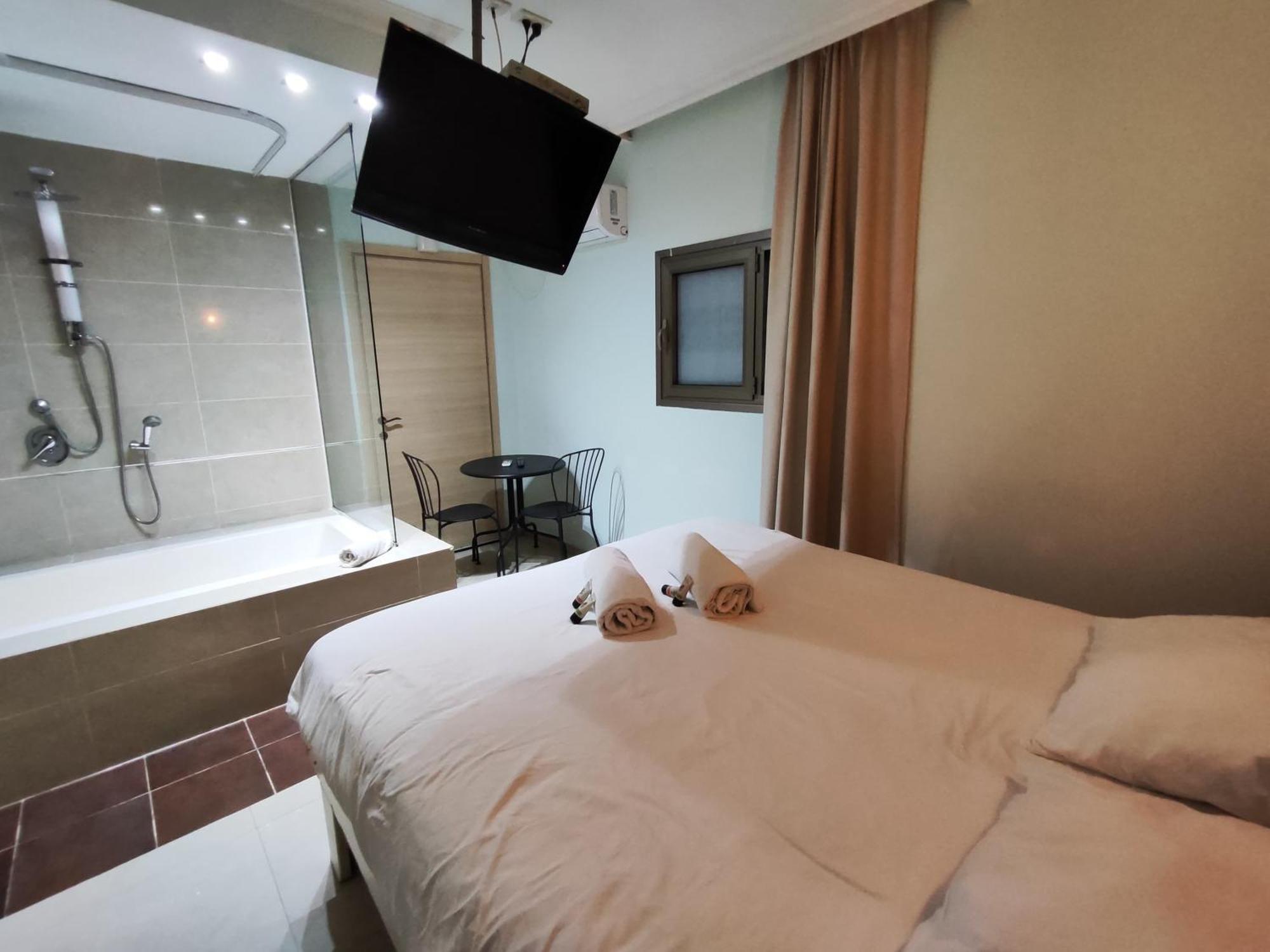 Marina Beach Hotel Tel Aviv Exterior photo