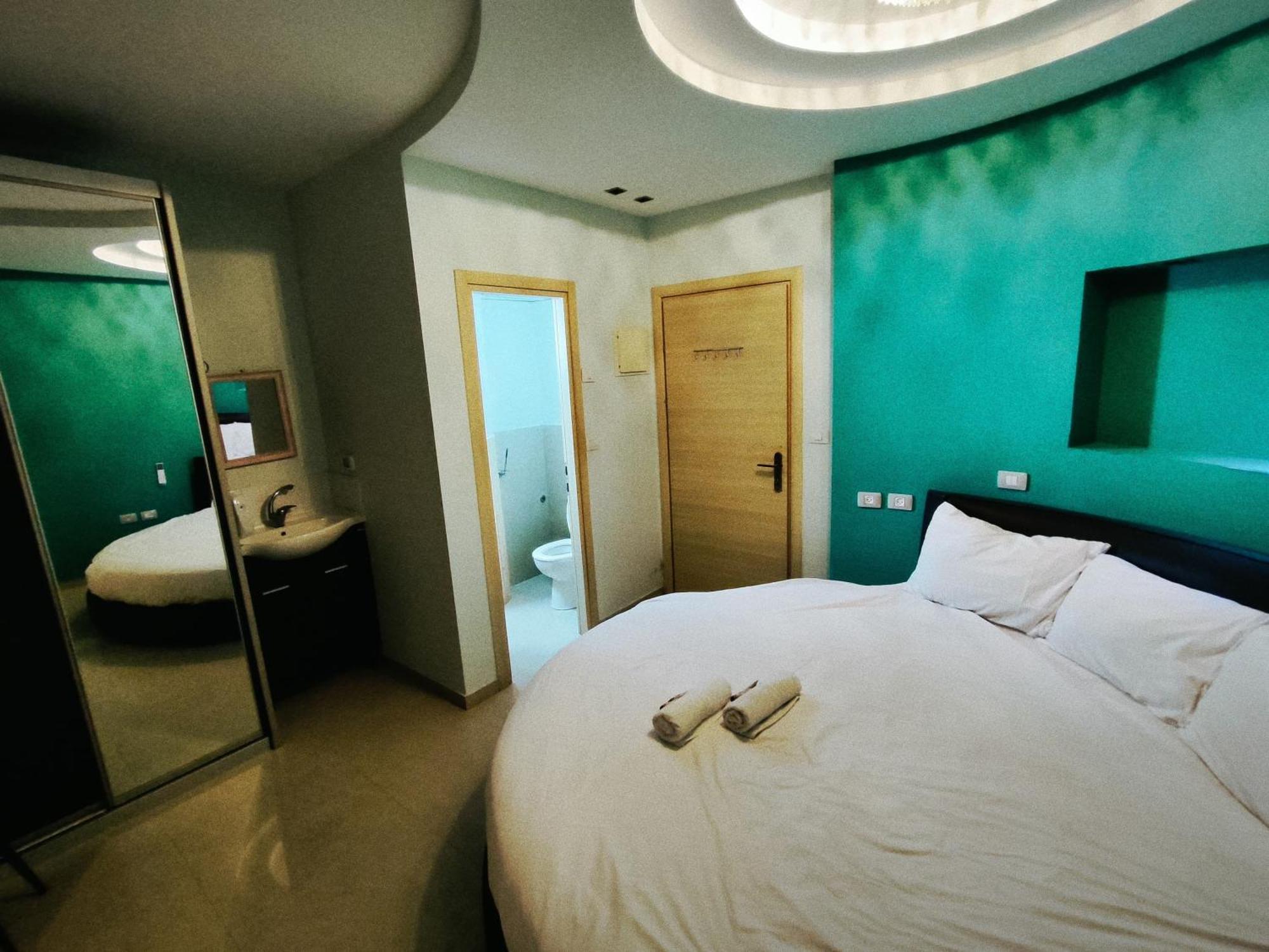 Marina Beach Hotel Tel Aviv Exterior photo